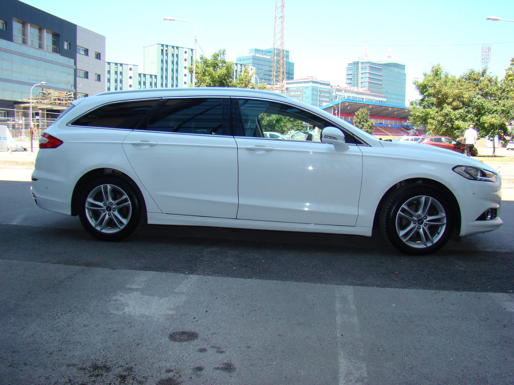 FORD MONDEO TURNIER TITANIUM 2.0 TDCi 180 KS AUTOMATIK