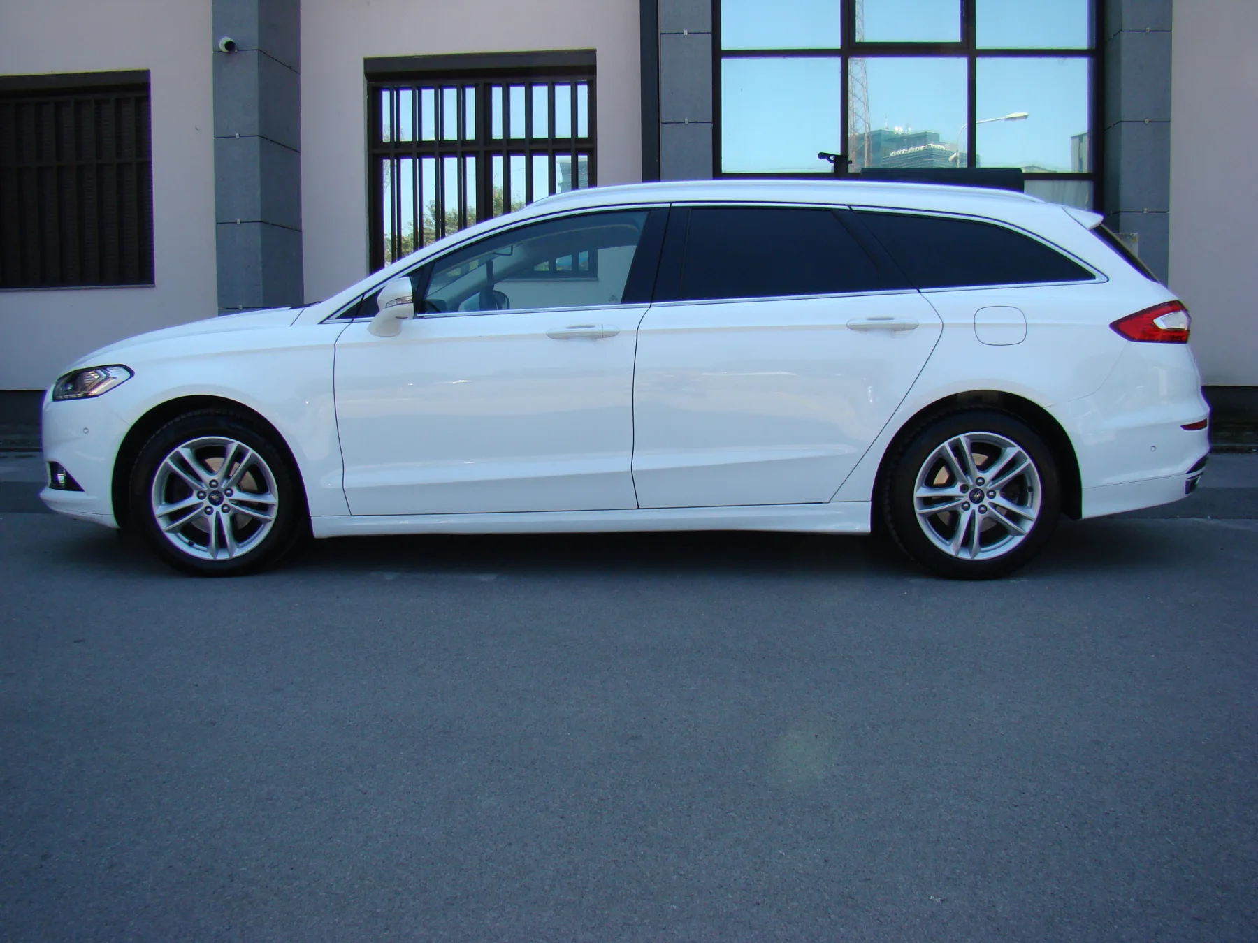 FORD MONDEO TURNIER TITANIUM 2.0 TDCi 180 KS AUTOMATIK